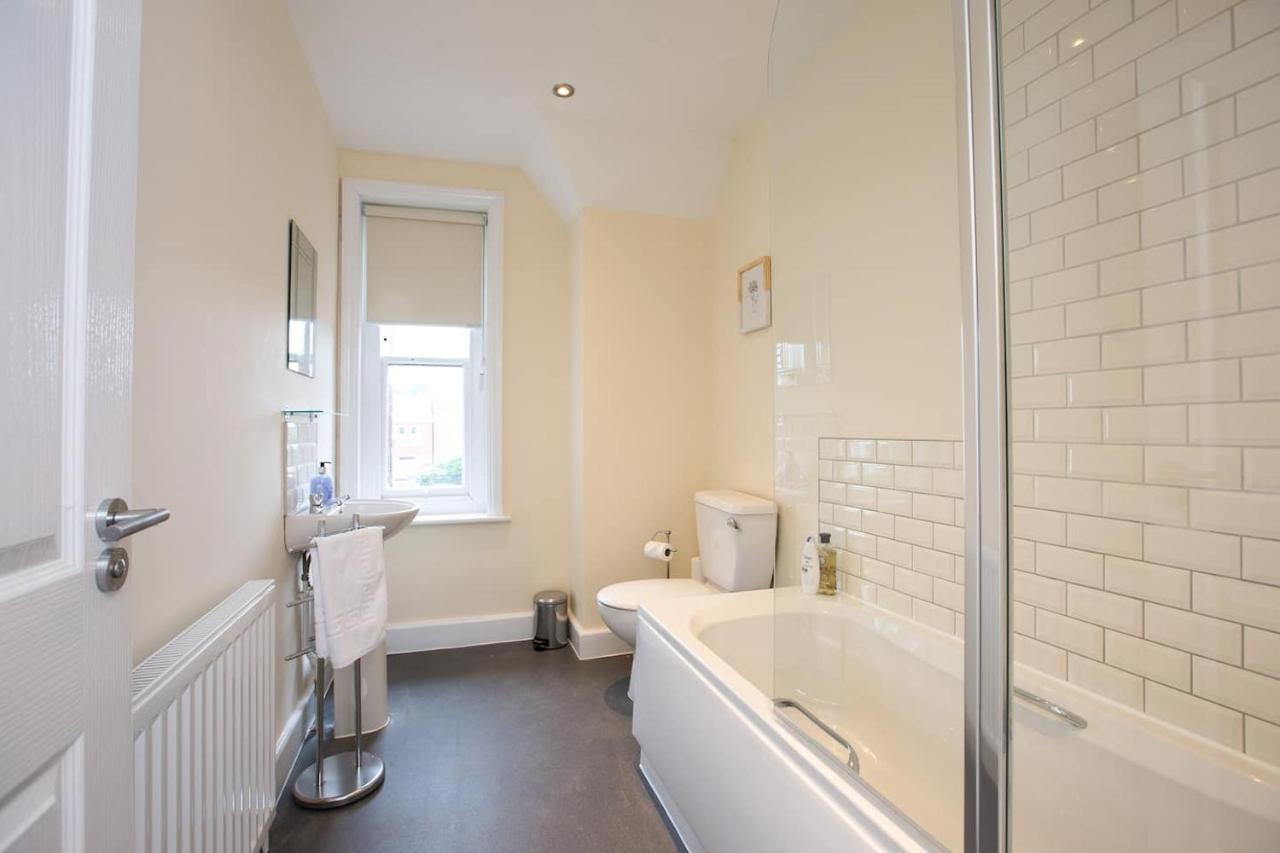 Brewhouse And Kitchen Apartment บอร์นมัธ ภายนอก รูปภาพ